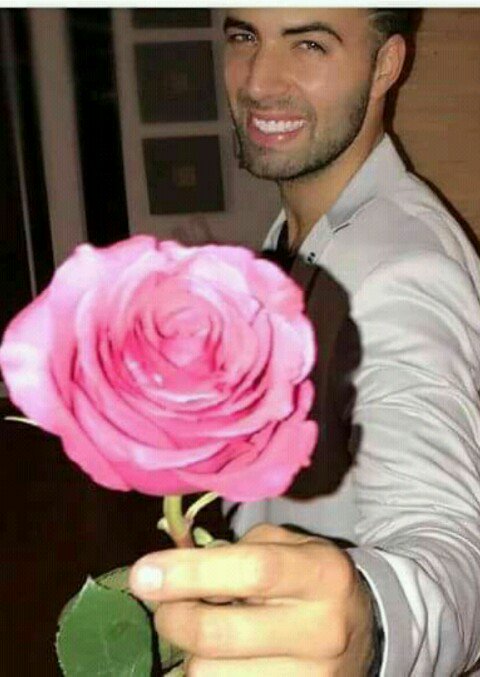 AnaQuijada17's tweet photo. #chilequierecanela 😭 8años de espera @UMusicChile @canelitas_4ever @JenConnection @jencarlosmusic https://t.co/VZlStiQpft