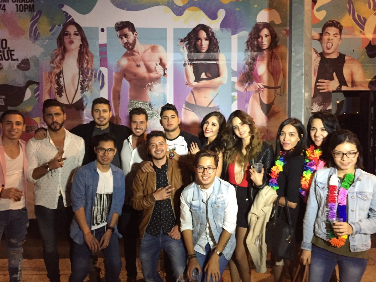 AcapulcoShore's tweet photo. El @partybusmexico quedó genial con todos los chicos de #MTVAcaShore 😍 súbete a la fiesta y no te pierdas el estreno de la nueva temporada https://t.co/tZF290r8J4