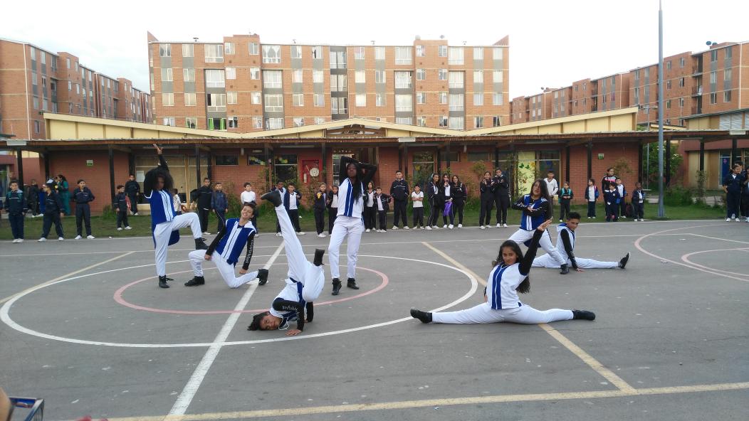 Broadway School tweet media