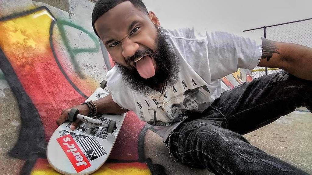 GIBSGrooming's tweet photo. Ride. 👌
@jusmeandmyz
#NewGIBSGuy
@beardedvillainschicago
#beardmodels
#beardsofig
#LiveFreeLookGood https://t.co/fBXALFRelD https://t.co/QpDfwu988X