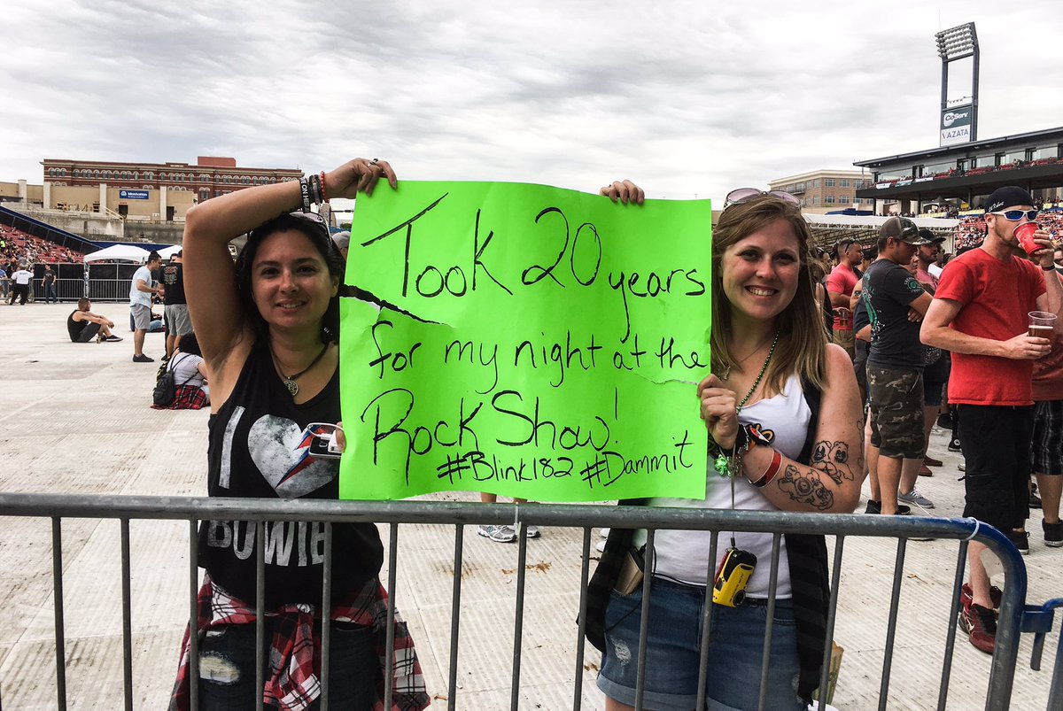ttlmag's tweet photo. Edgefest virgins! #edgefest https://t.co/nFNTImK97c