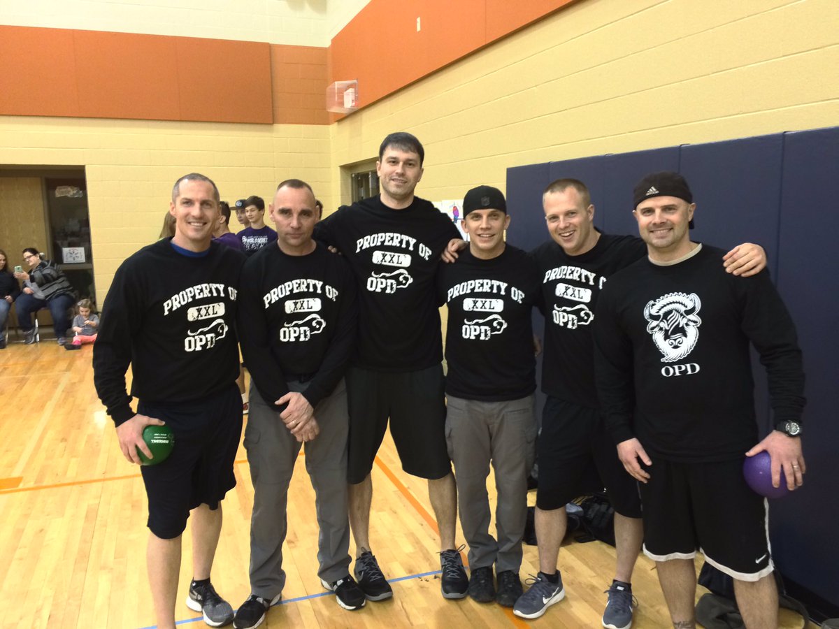 OmahaPolice's tweet photo. Tournament champs 💪💯🏆🥇Gang Unit 2 &amp; 🍗. Tough day! Congrats #youthwins @endmeth @OmahaPo OPDLtKanger https://t.co/YCn7HGthCR