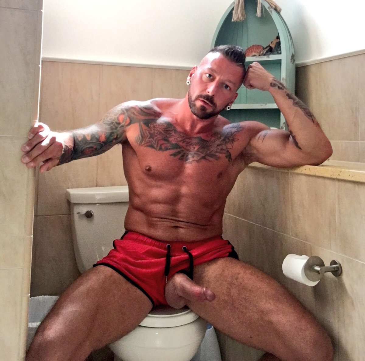 Boomer_Banks's tweet photo. CUM💦 M. E. A. T. us Tonight @mrHughHunter @DolfDietrich @parenua @jakeresnicow https://t.co/5drzpntuPs https://t.co/VIcsaEOsaR
