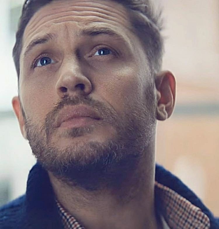 VideoAdvocate's tweet photo. #Dreamy😱😍 ... My favourite 🎭#actor of all time... 👦#TomHardy 😉 https://t.co/PjN3MqDwCW