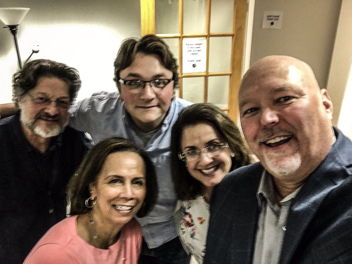 wesleywhite083's tweet photo. Great master class w/Richard Warner at #Arvold! Thanks! @EricaArvold @DawnDavisWomack @JBQmarketing2u #actors #actorslife @vaproduction https://t.co/I2q8nUztRQ
