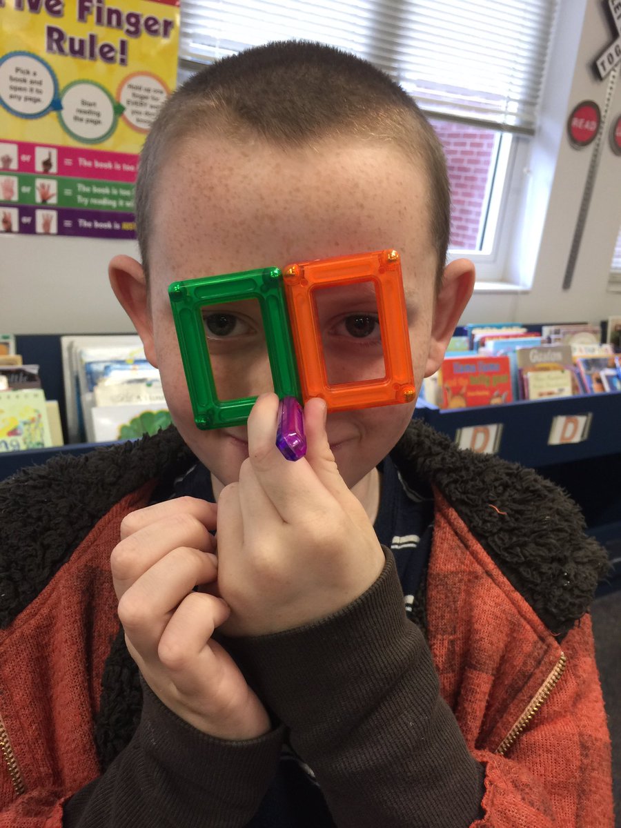 MTCESLibrary's tweet photo. 2ndGrade #MakerSpaceMentors @Guidecraft #PowerClix #MakerSpaceFriday https://t.co/dZlGPLnoQJ