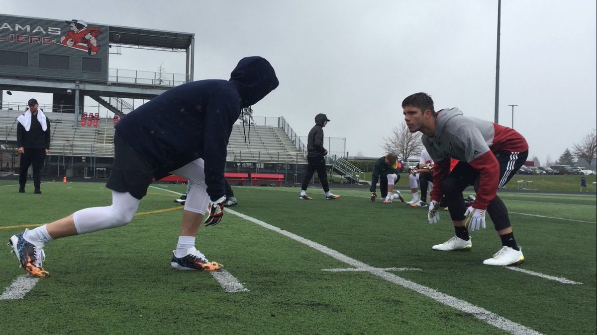 Another practice in the books as we gear up for the #NWShowcase hosted by <a href="/risefootball_/">RISE Football 🏈</a> next weekend! 

#EForceMob