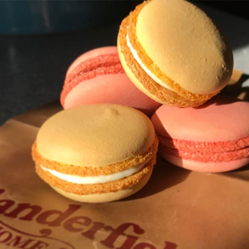 CarrieJKeenan's tweet photo. Well, it took a week & 4 different stores, but this finally happened today. #macarons #frenchmacarons #manderfields https://t.co/0K4WYTNmfD https://t.co/kYQWvNFq3q