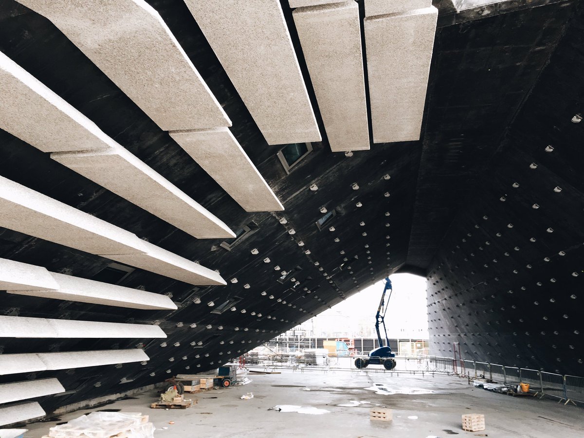 IanGBlack's tweet photo. Striking. Contemporary. Vibrant. World Class @VADundee https://t.co/H7aaxTvQhC