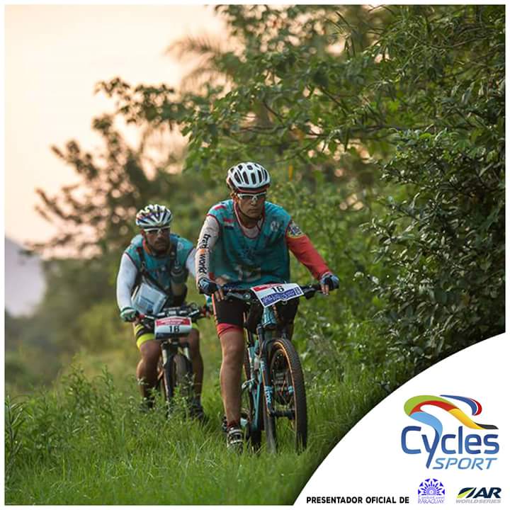 Cyclesport S.A. siempre listo para brindar su servicio de taller a los corredores de Expedición Guaraní.