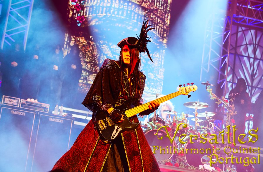 VersaillesPT's tweet photo. ☆*:.｡.Notícias.｡.:*☆
O site Mad Tea Party Magazine publicou uma live report do 「Chateau de Versailles」 (14.02.2017) https://t.co/4PQbwRT1Ai https://t.co/sKDvUg748b