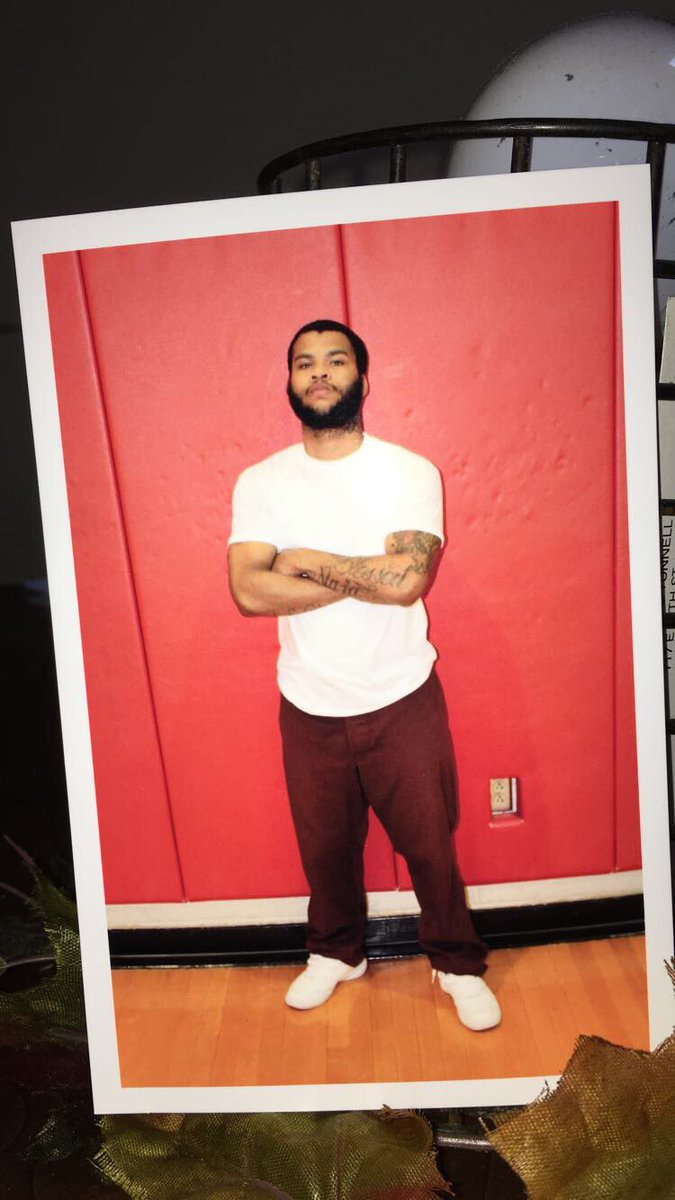 younggchamp__'s tweet photo. "A lot of us sometime choose the wrong paths in life which allow's us to lose focus on what's important"
-BoxWords.😎#FreeBox❤️ he said wsp🖖🏽 https://t.co/3mssf4rHmU