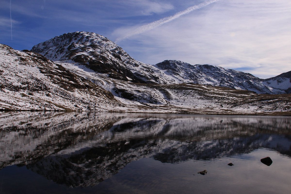 JaniceBryan100's tweet photo. #StyHeadTarn the Picadilly Circus of the mountains https://t.co/Uzpwopy3U4