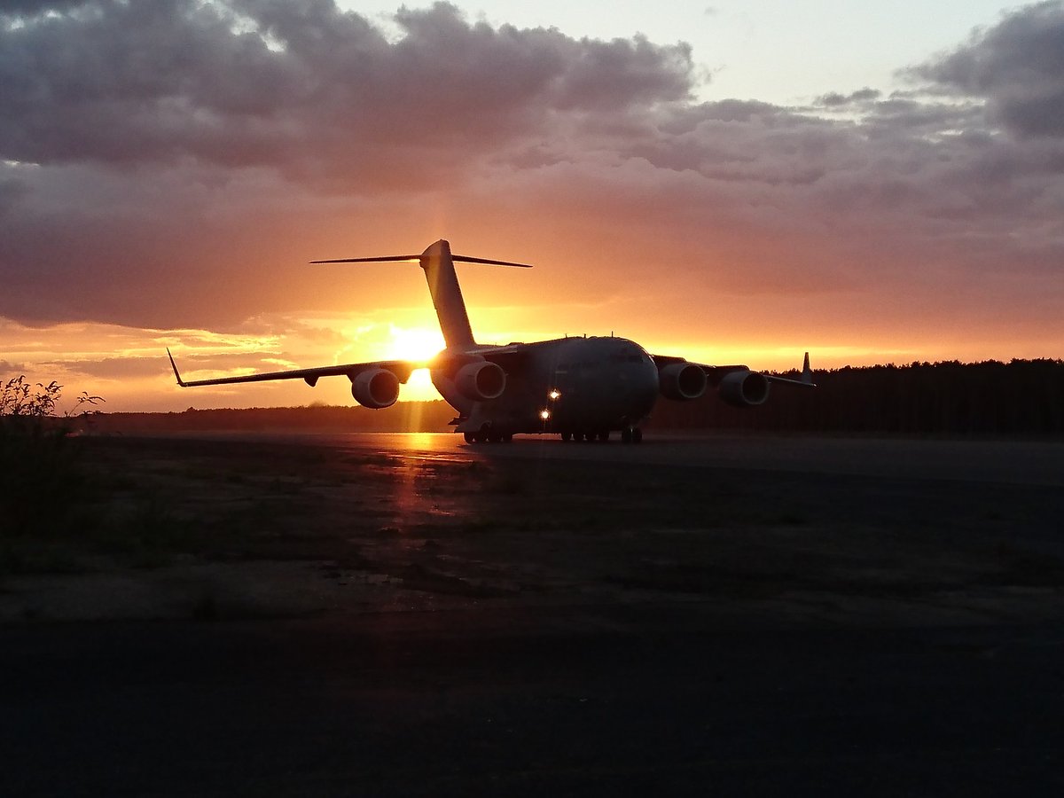 CaptainMavro's tweet image. Final shots of a @99Sqn C17 under the setting sun at #Woodbridge during #JointWarrior