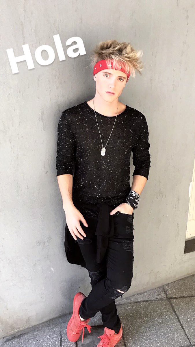 lionelferro's tweet photo. Hoy tengo ganas de comer pizza 😁🍕 https://t.co/16ZSHa4I7C