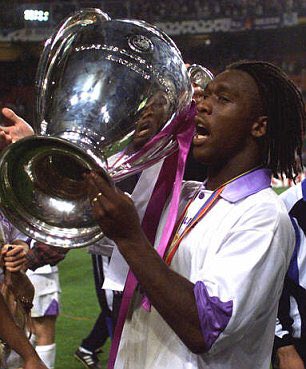 Happy birthday to the Legend Clarence Seedorf!! 