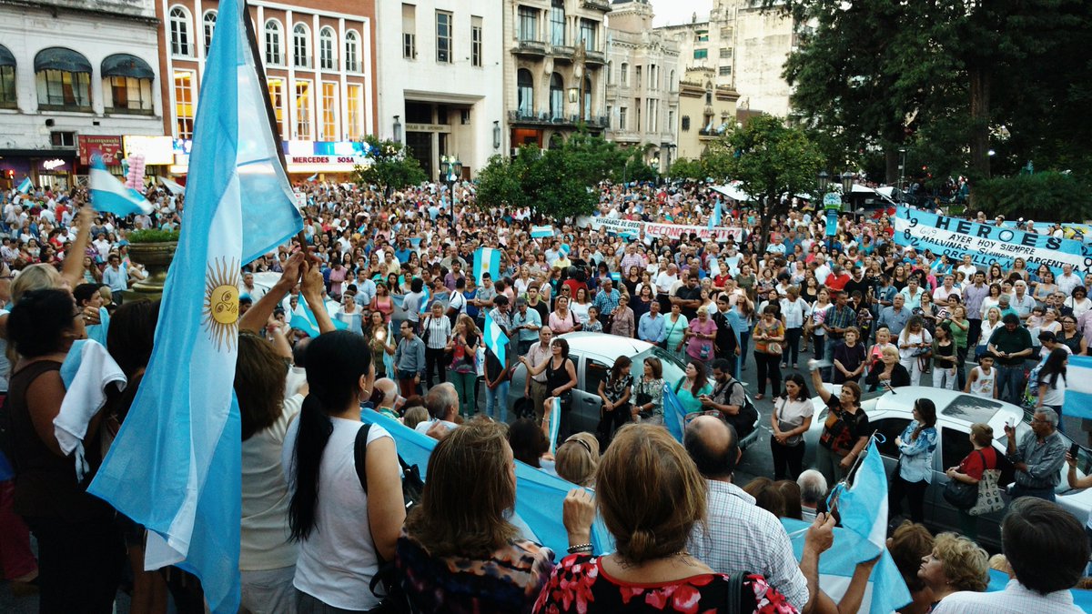 Jor1492's tweet photo. #1AyoVoy @mauriciomacri @canalochotuc https://t.co/0DT89y3Eal