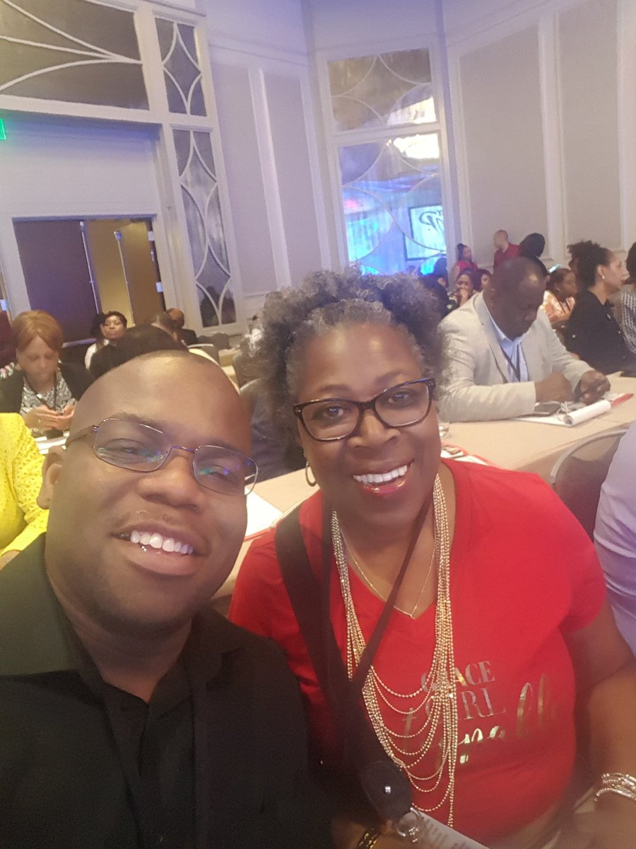 averageguy2000's tweet image. Great like minded people.  #Visionaries #Dreamers #ALAS2017 #ActLikeASuccess