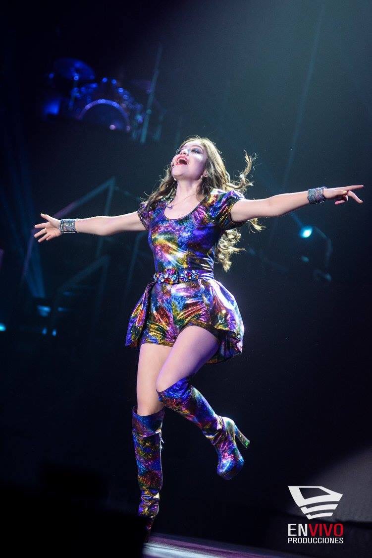 KSevillaMx's tweet photo. Nuevas fotos de Karol en la gira💖 #SoyLunaEnConcierto 

{@karolsevilla} https://t.co/PYRFZM4cef