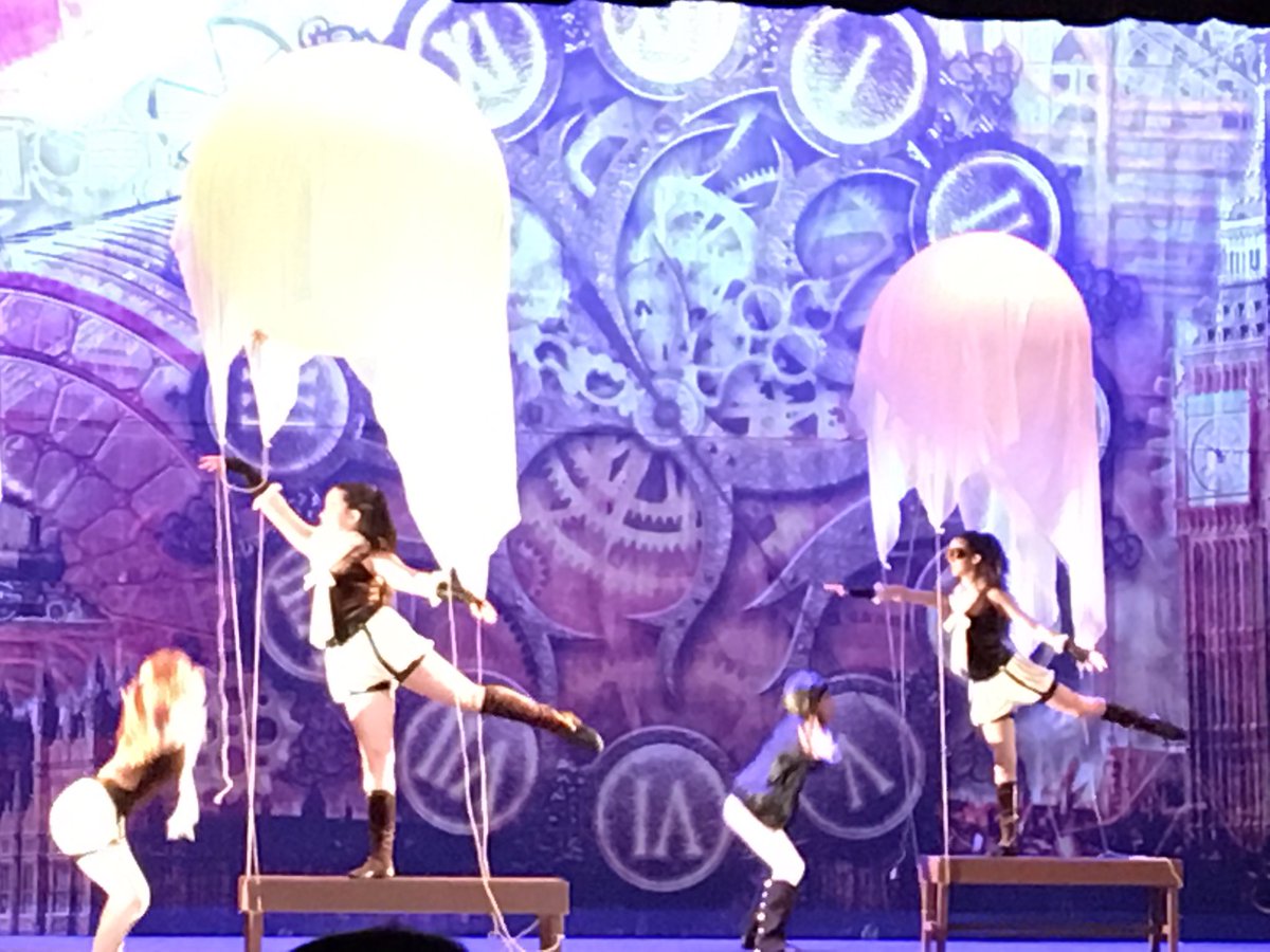 uschoolmiddle's tweet photo. Great dance performance! https://t.co/GSzH5AHkzo
