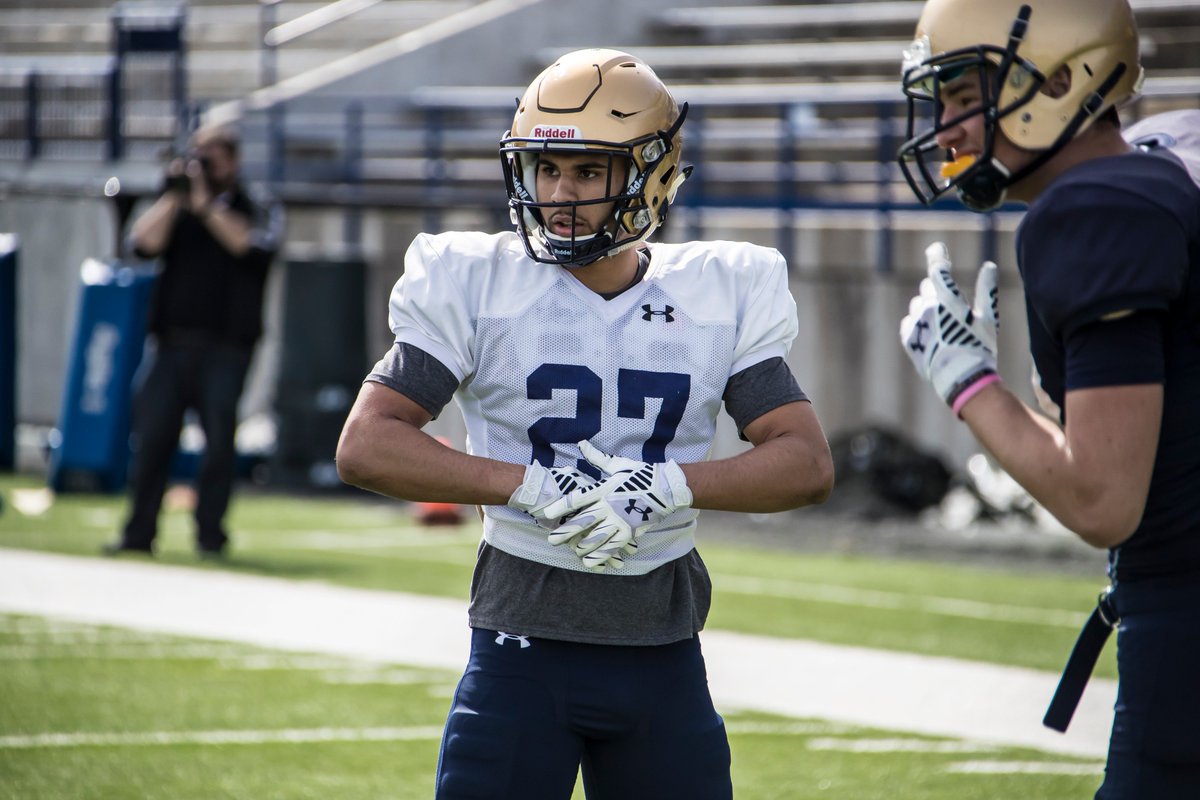 MSUBobcatsFB's tweet photo. Spring Practice #6 📷

#BobcatSpring17
#BeatTheSkyOwnTheState https://t.co/hjPf9KNsdb