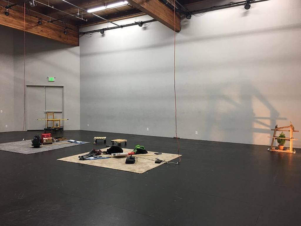 jazzyphoto's tweet photo. @baseartspace taking photos. Space is looking legit! #jazzyphoto https://t.co/2NJe4OC5rK https://t.co/YdZpUqP5KB