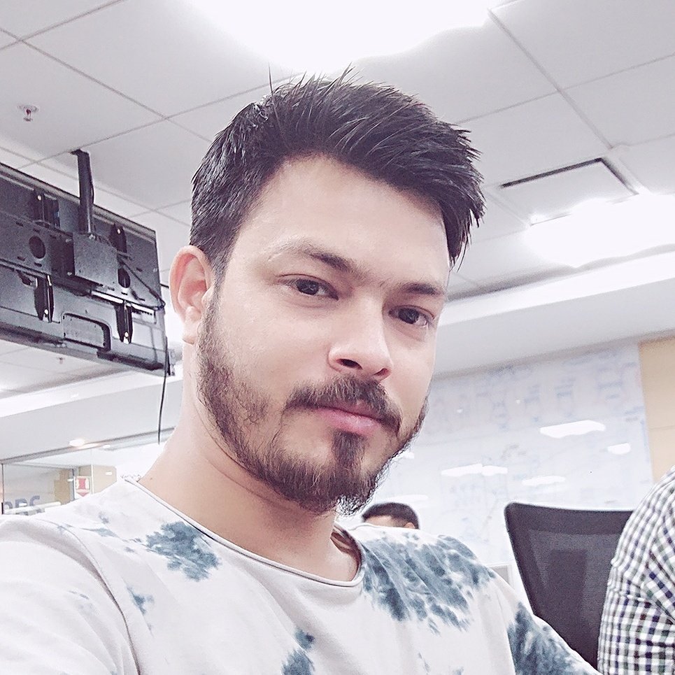 iam_AshishTiku's tweet photo. #NewProfilePic #selfiestan #FolloMe #FolloForFolloBack #MyWeekendPlanIs #handsomeboy #boysenberryfestival #13reasonswhy #saturdaymorning https://t.co/oWVrbIYnNw