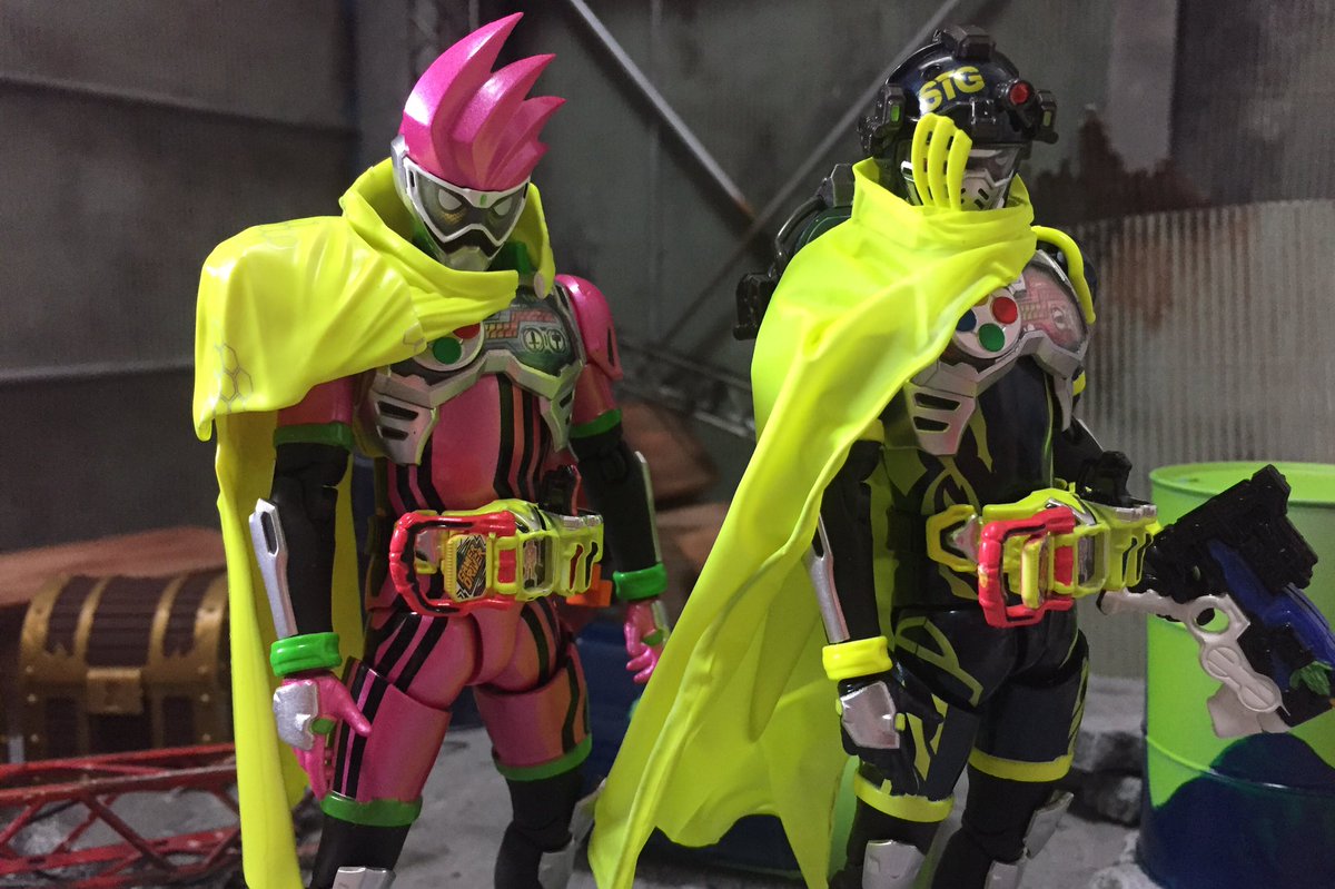 ブロリン Auf Twitter フィギュアーツスナイプのマントをブロシートで可動化 肩周りがスッキリしました シルバーのハニカム模様をなんとかしたいところ ブロリン Auf Twitter フィギュアーツスナイプのマントをブロシートで可動化 肩周りがスッキリしました シルバーのハニカム模様をなんとかしたいところ