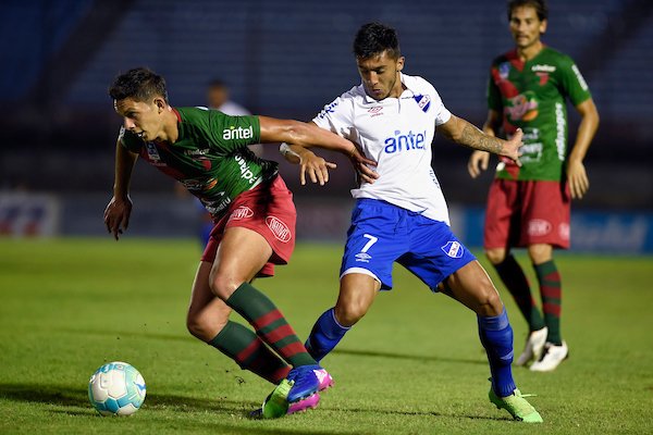 No me importa el resultado final. Quiero destacar ya a Boston River. Va ganando y llega con siete. Al DT y sus jugadores, felicitaciones.