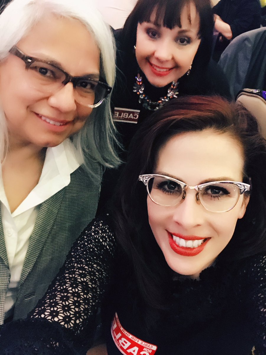 CableForJudge's tweet image. #Canapi Raffle at the Races! Canapi helps so many people and was happy to be part of tonight's event #CableforJudge