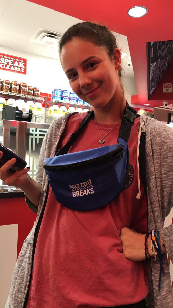 MAB_Floyd's tweet photo. dank dank fanny pack https://t.co/2KyaeThkcf