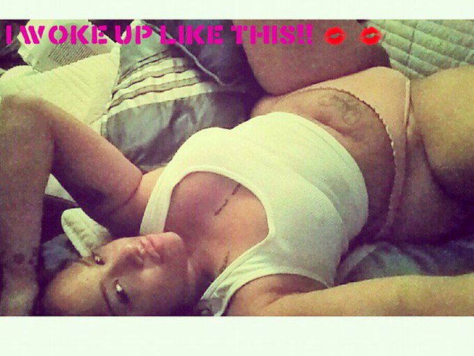 I'm online right now on @Skyprivate (live skype show). my private profile: https://t.co/lVzlrPGTD1  RT<a class="tags" href="/tag/skyprivate">@skyprivate</a>