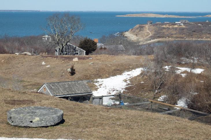 Tiny Cuttyhunk in the Elizabeth Islands is on a quest for broadband
vineyardgazette.com/news/2017/03/3…