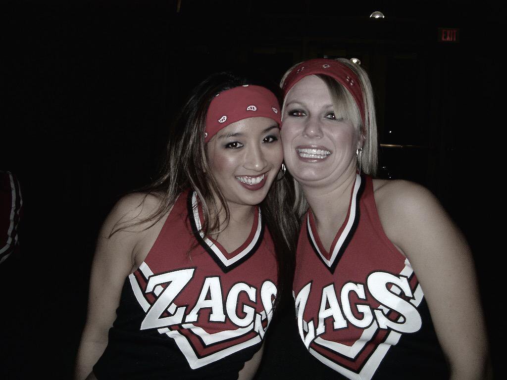 SeahawksDancers's tweet photo. Sea Gal Sonrose's #Zags are headed to the #NationalChampionship! #Gonzaga https://t.co/Up0NoeCq0R