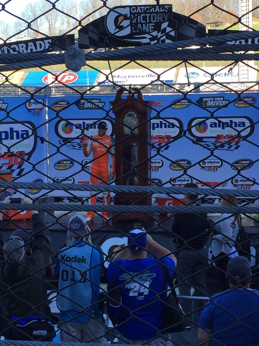 AJGreen_di9's tweet photo. Yet another great reason @MartinsvilleSwy is the best? When your drivers wins, you get hang out pretty close to victory lane π #Alpha250 https://t.co/2EowWUZedG