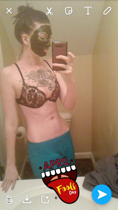 I can even look sexy with a face mask haha https://t.co/Kg9t68iFFN<a href="/tag/sexy"class="tags"><span>#sexy</span></a>