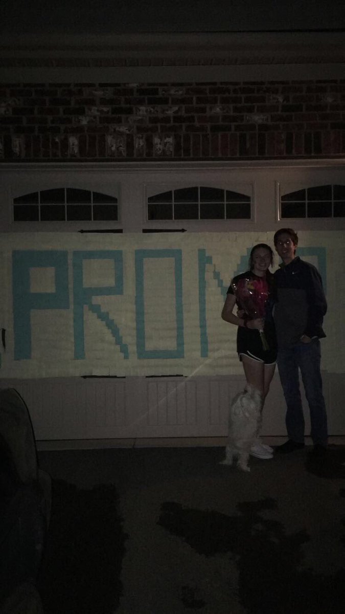 sagleyze's tweet photo. 7 people and 1,000 sticky notes later: got that yes for GPROM @gg_brachocki https://t.co/uNyr634xyh