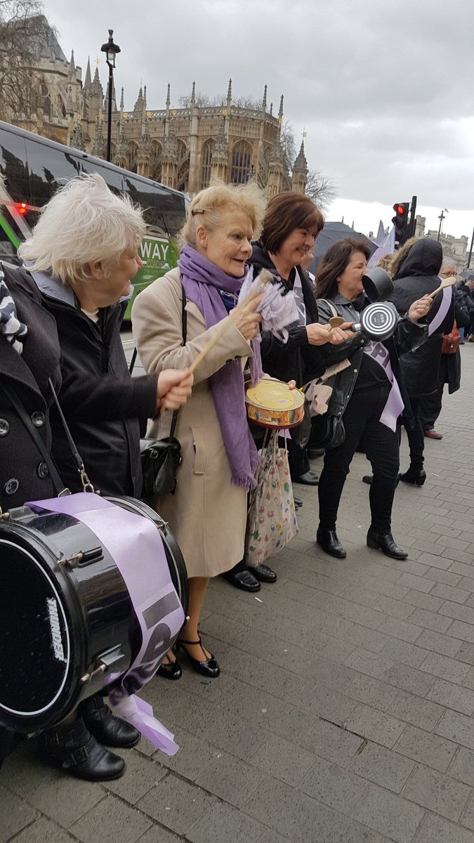 newportdragon's tweet photo. #Waspi #wewillnevergivein #waspisting 1950s women shafted robbed ignored 🤔@BindhamsLLP @govuk see u in court guys 👵👵👵👵👵👵👵👵👵👵👵👵👵👵👵👵👵👵👵👵👵👵👵👵👵💜 https://t.co/OLxjx0W9DZ