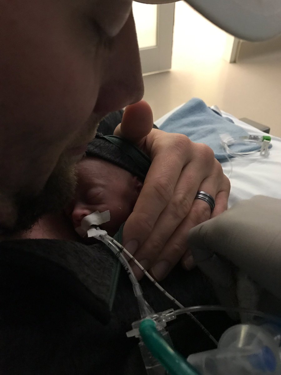 bearcat38's tweet photo. After 4 weeks, I got to hold my son for the 1st time. It was one of the best moments of my life. Praise God for His blessings. #teamKnox https://t.co/Zykul1vxIH