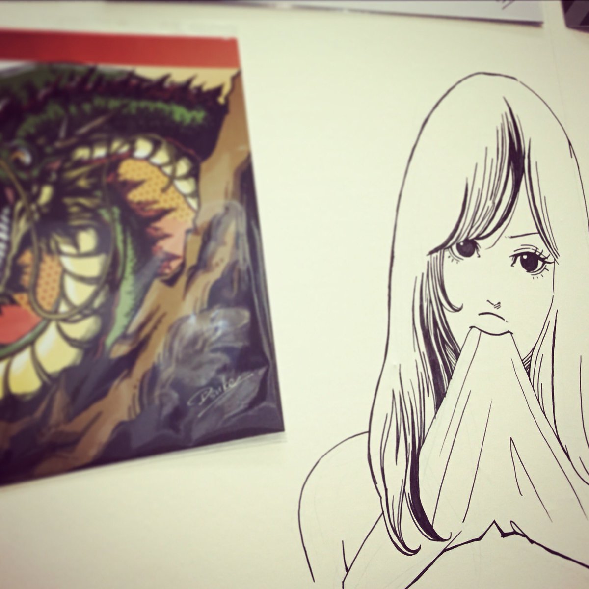 dsuke_f's tweet photo. 壁にラクガキちゅッ♪
#dsuke #アートダイブ #artdive #artdive2017 #illstagram #illustrator #illustration #girl #drawing https://t.co/ksxyZLxRC9