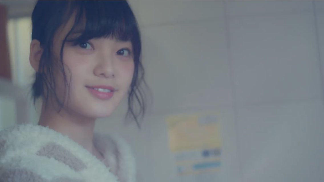 تويتر 風に吹かれてもみっく على تويتر やべ 個人pv神やろぉぉ 平手友梨奈 T Co Ieo4ll8ia5