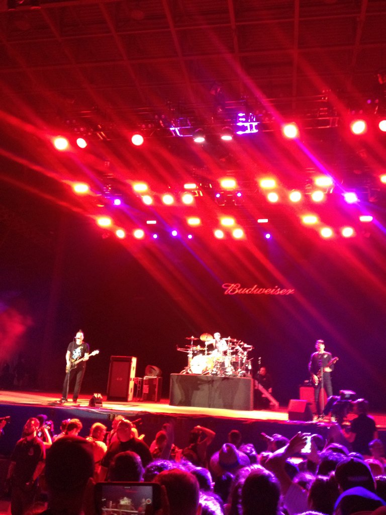 DarneilDTPG's tweet photo. Edgefest was insane, well done @theeagledallas #edgefest #edgefest25 https://t.co/fa7PaZhyqG