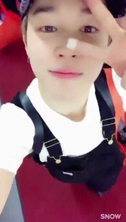 bts_____JIMIN__'s tweet photo. それでは皆さんっ！！
バイバイっ…！今まで有難う御座いました。
こんなに病みやすい僕を愛してくれてありがとうてーち、
ｸﾞｶﾞも隣にいてくれて有難う。
フォロワーさんも一緒に寄り添ってくれて有難うございました！
これから僕はかくれんぼしちゃうけど、会えたら宜しくね！
バイバイ！ https://t.co/r93gzpEQzW