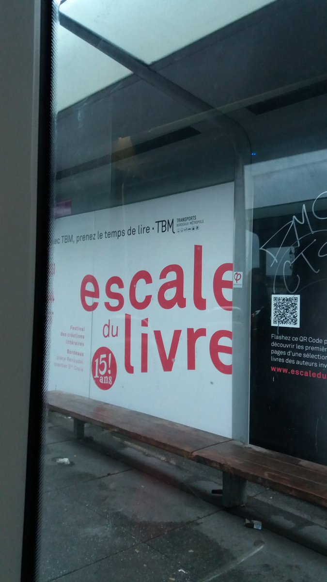 Pour venir à l escale et profiter du soleil qui arrive prenez le tram @escaledulivre #15ansdexcellence