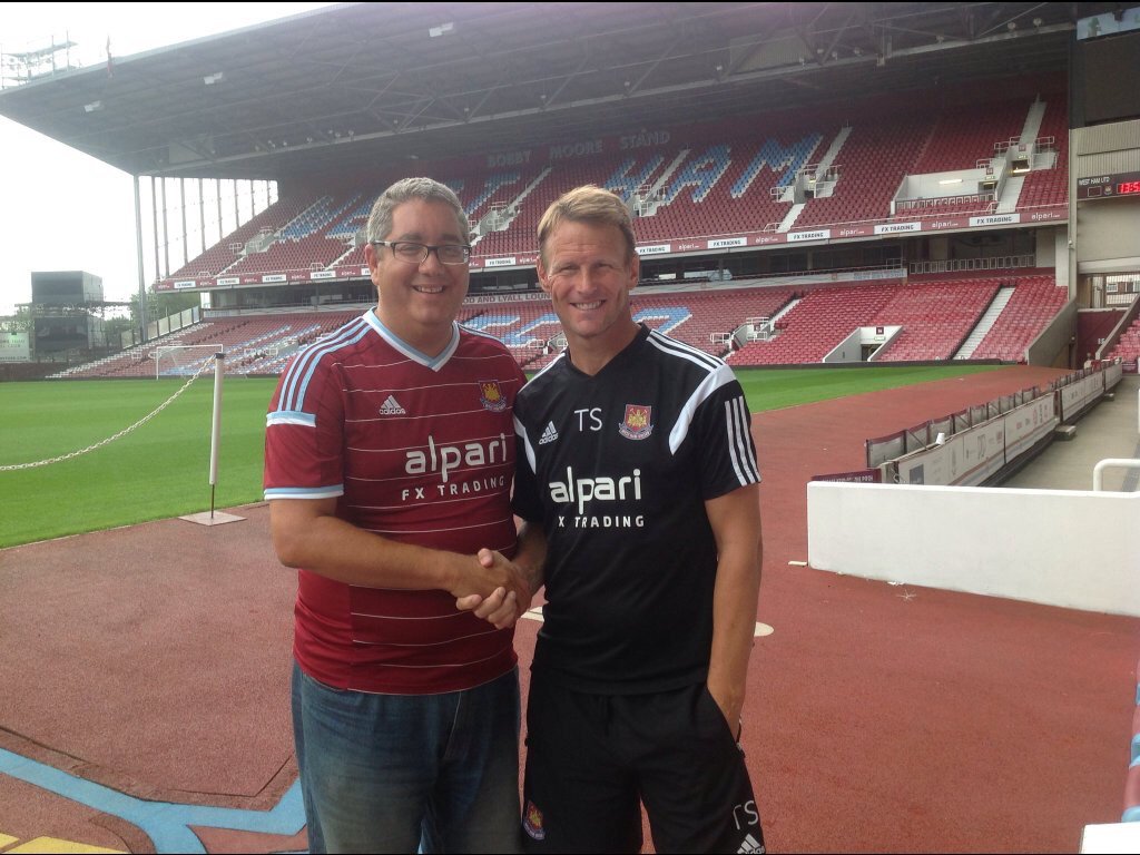 Happy Birthday to former and striker Teddy Sheringham, have a great day my friend 