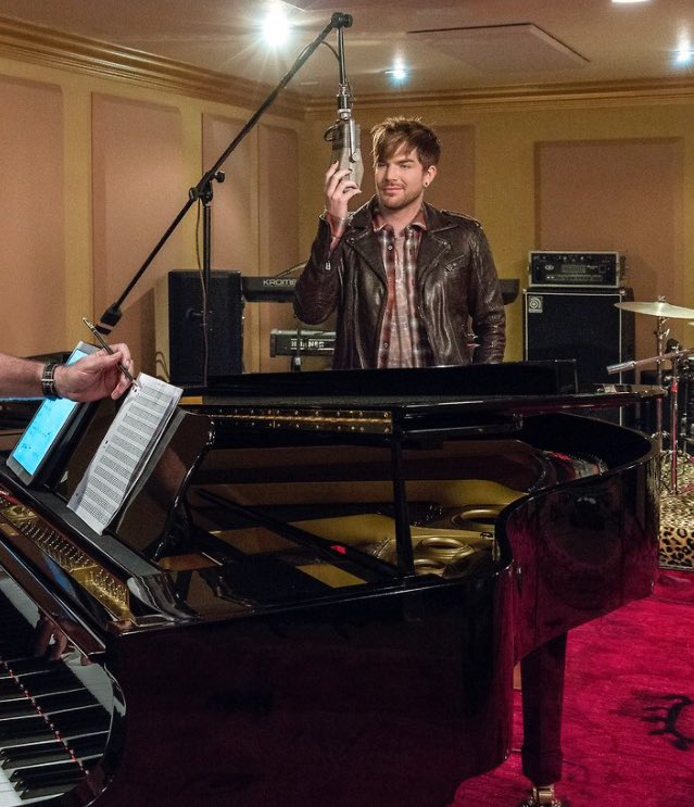 Studio pic's from  #AdamLambert ...what a nice surprise to wake up to on a Sunday morning! 😍💖🌸🌷😘 Good Morning #Glamberts