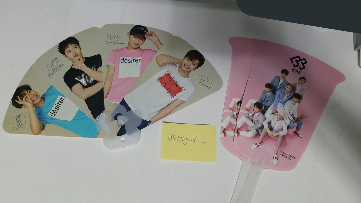 btobgoods_'s tweet photo. 비투비 부채판매합니다 ~

tbj 싸인부채 / 쥬스식스 부채 2개
각 3000원
우편비 +500원

#비투비 #BTOB #굿즈 #부채 #판매 #TBJ #쥬스식스

현생에 치여사느라 이 계정을 못 들어왓엇네요ㅠㅠ 지금이라도 구매하실분들 디엠주세욧 https://t.co/0GXHewTWMP
