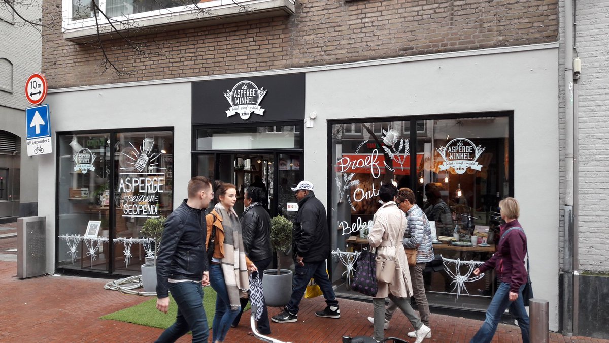 GertjanKruijk's tweet photo. mooi initiatief @Aspergecentrum om schitterende aspergewinkel te open in Den bosch. #asperge #seizoen#lekker #inspiratie. ook # Utrecht? https://t.co/5tp0cOrfiZ