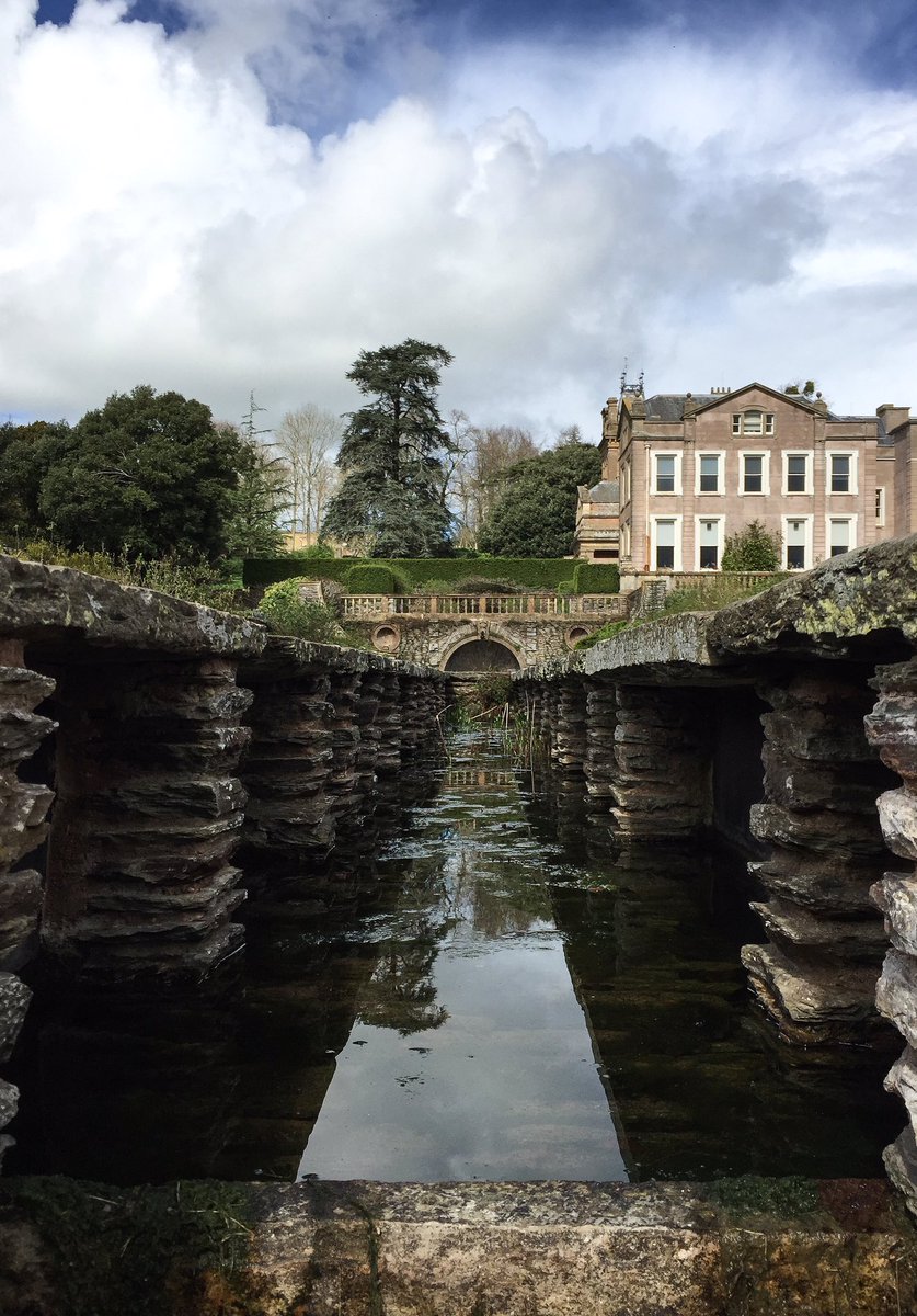 Lovely time spent <a href="/HestercombeGdns/">Hestercombe Gardens</a> yesterday dodging the April showers 🌦