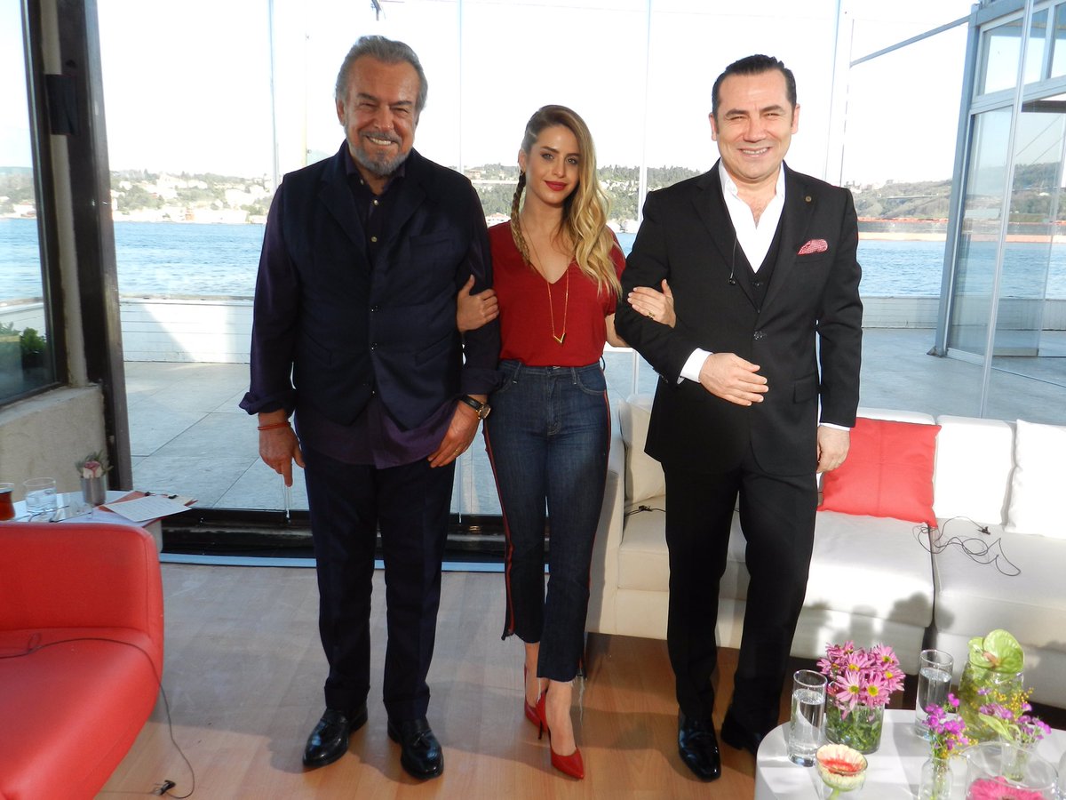 Mutlu Pazarlar için Güneri Cıvaoğlu ile Şeffaf Oda'da Ferhat Göçer ve Buşra Pekin izleyin...11.05 <a href="/CNNTURKProgram/">CNN TÜRK Program</a> <a href="/ferhatgocer/">Ferhat Göçer</a> <a href="/busrapekin/">Elif Buşra Pekin</a>